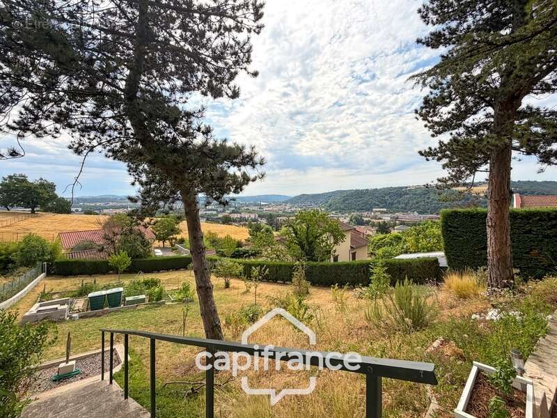 Maison à vendre Sur les hauteurs de Givors avec une Vue panoramique sur le Rhône - photo 28