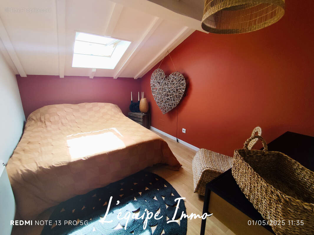 Maison à VIC-FEZENSAC