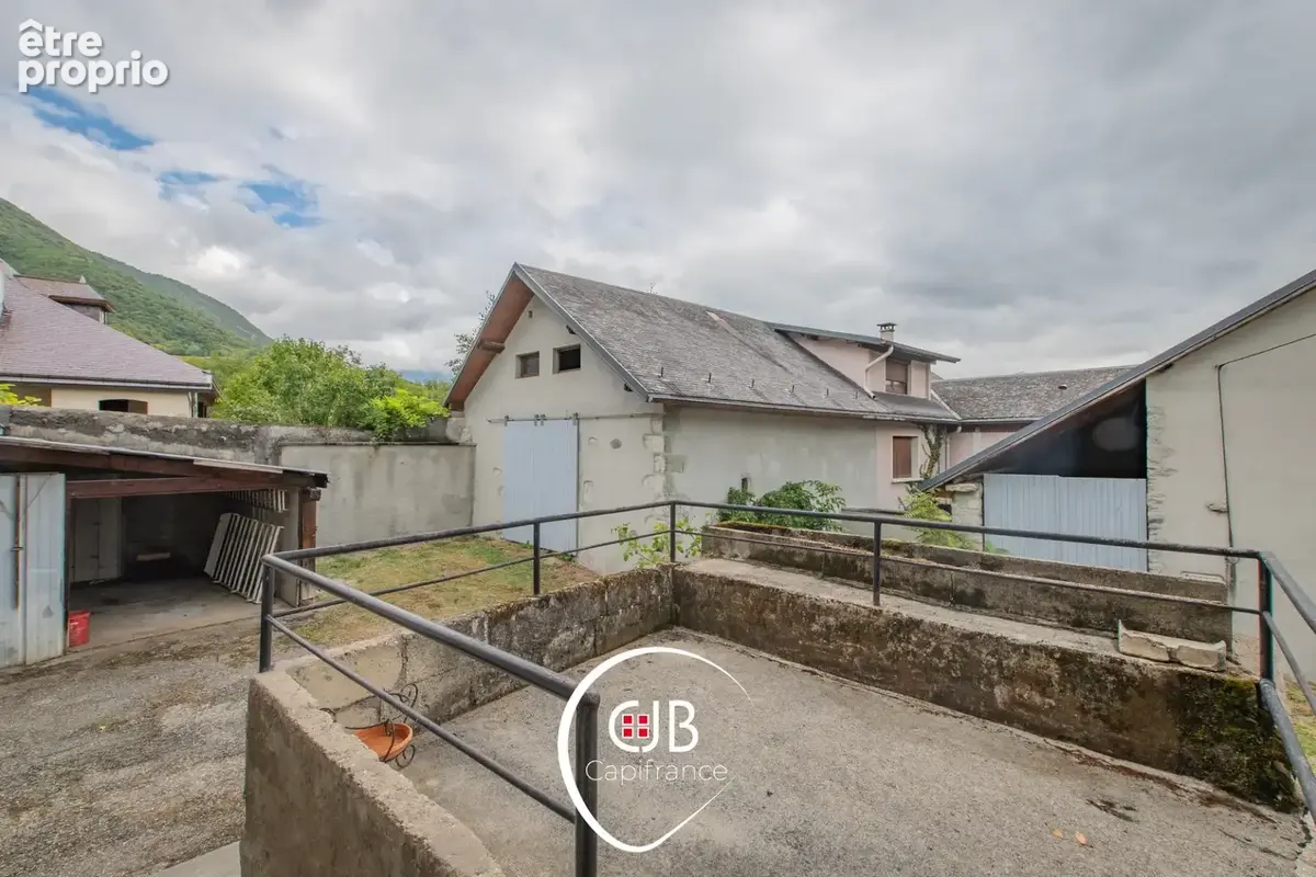 Cruet – Maison de vigneron 105 m² avec 135 m² de dépendances - photo 23