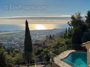 Maison à MANDELIEU-LA-NAPOULE