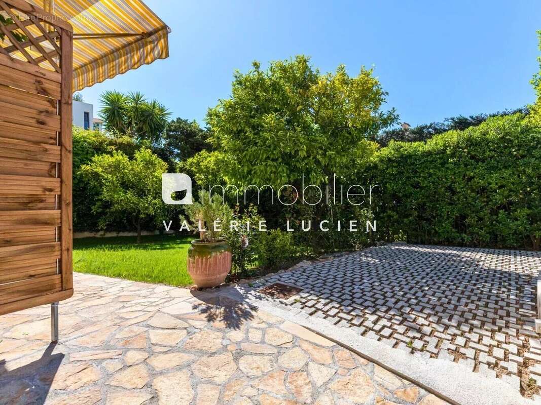 Cannes – Maison rénovée à deux pas des plages - photo 6