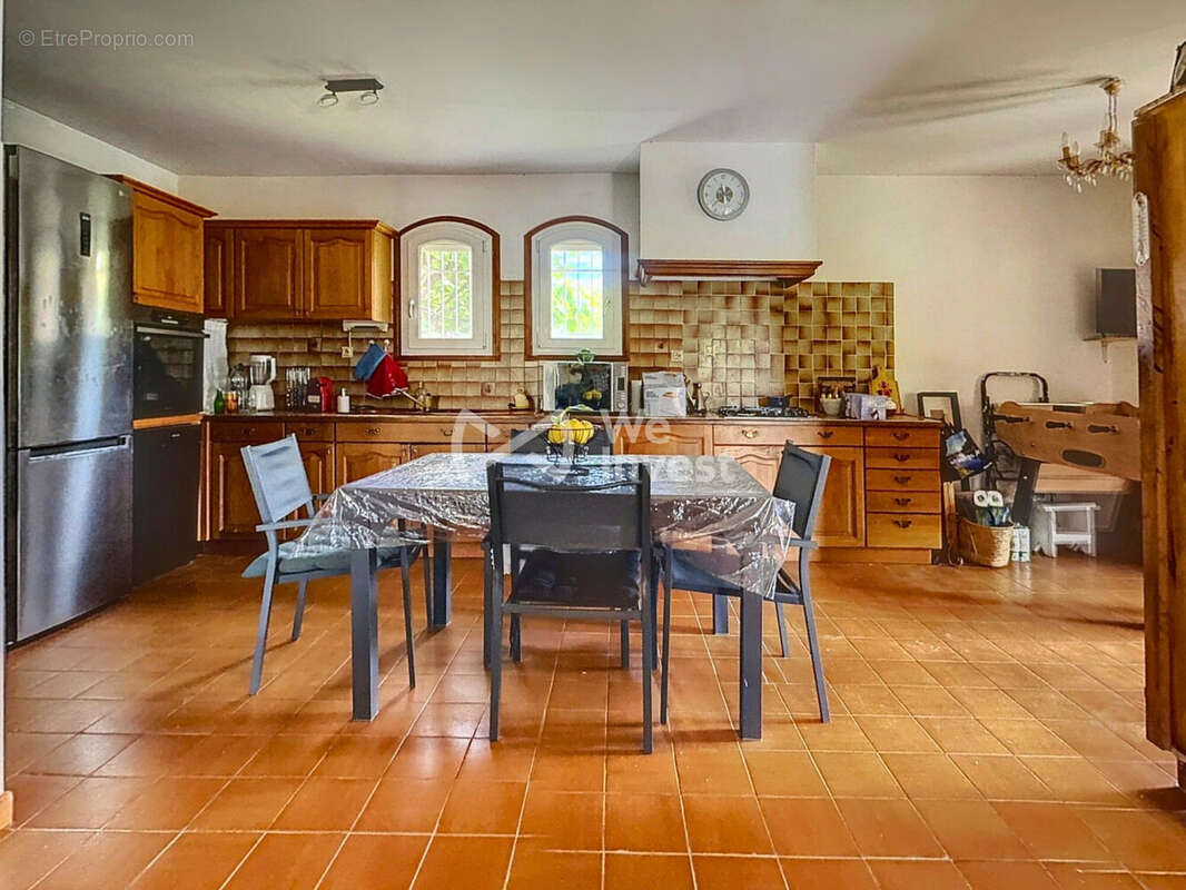 Maison 136 m² à Ollioules  - photo 4