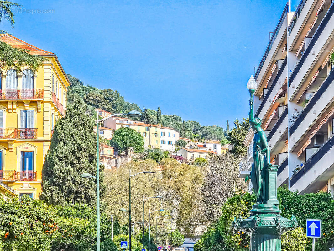 Appartement à HYERES