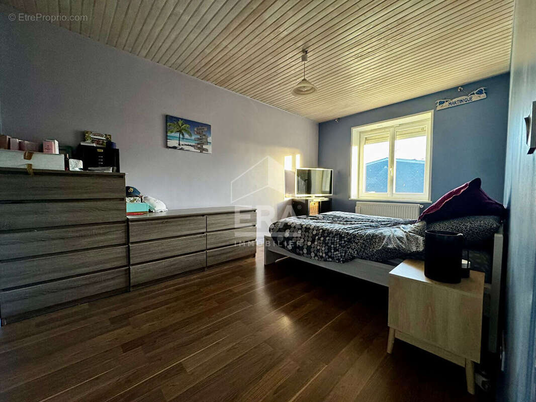 Maison à COMBS-LA-VILLE