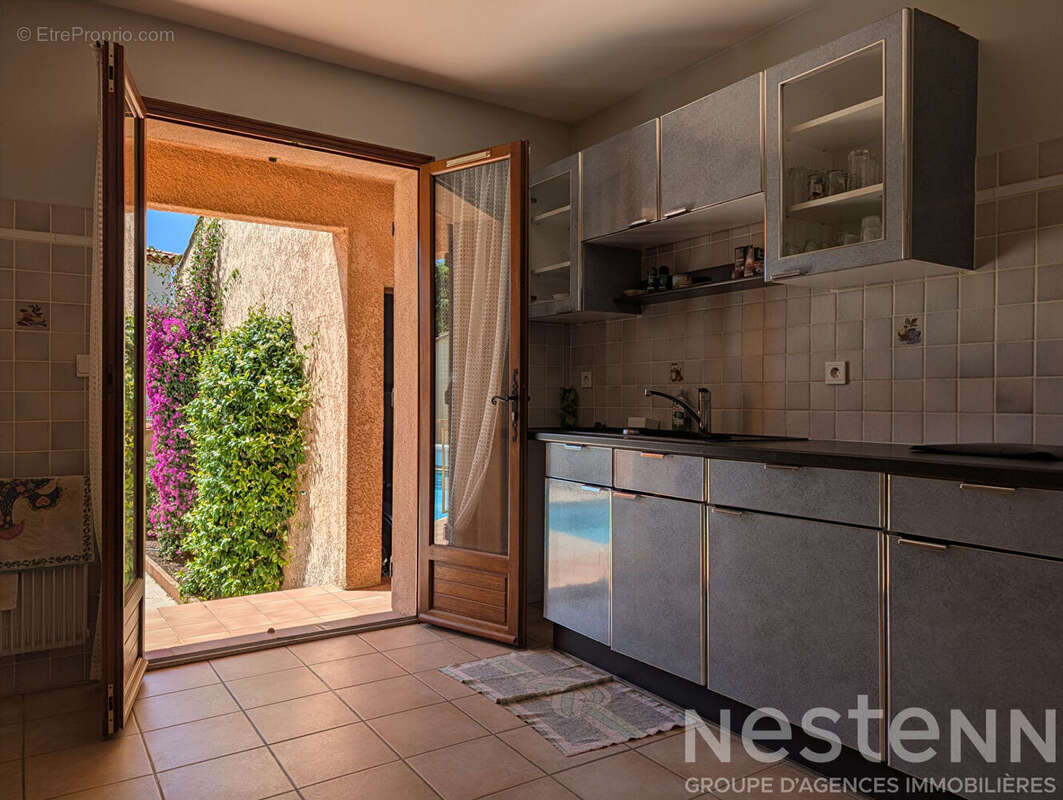 Maison à LA LONDE-LES-MAURES