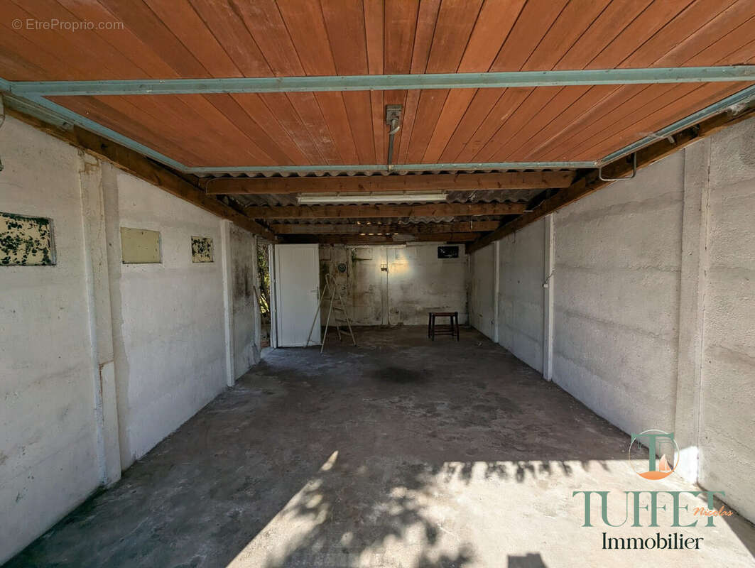 Maison à BOURCEFRANC-LE-CHAPUS