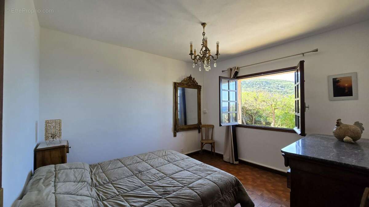 Sartène, sur la plage de Tizzano, maison de 74 m2 avec vue imprenable sur la mer - photo 6