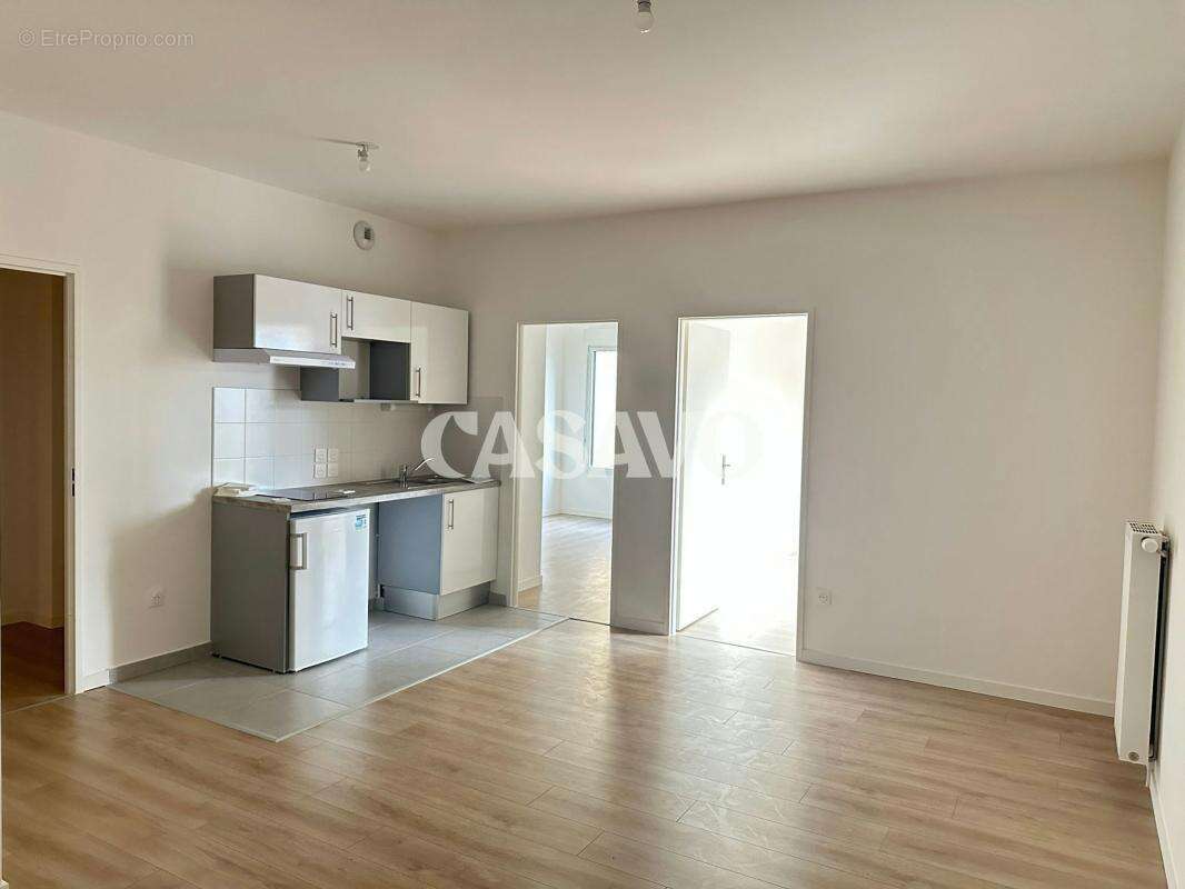 Vente Appartement 3 pièces de 65m² - 94510 La Queue-en-Brie - photo 2