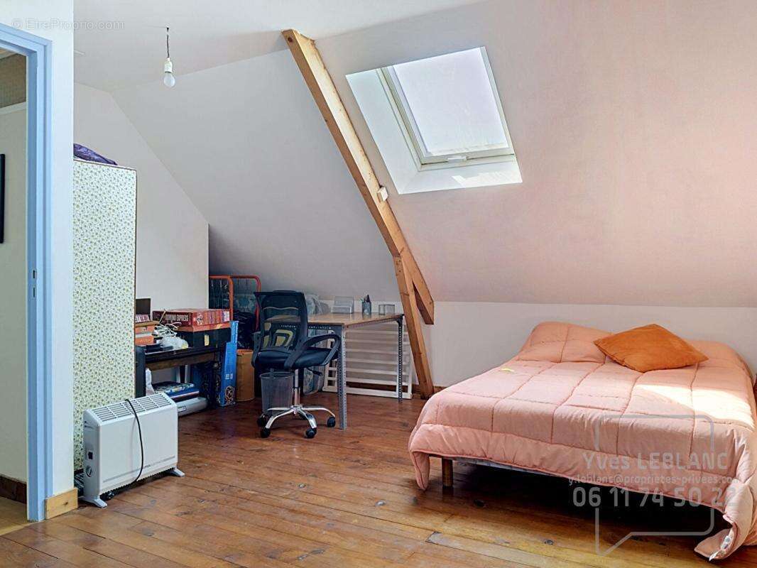 Maison  10 pièce(s) - photo 16