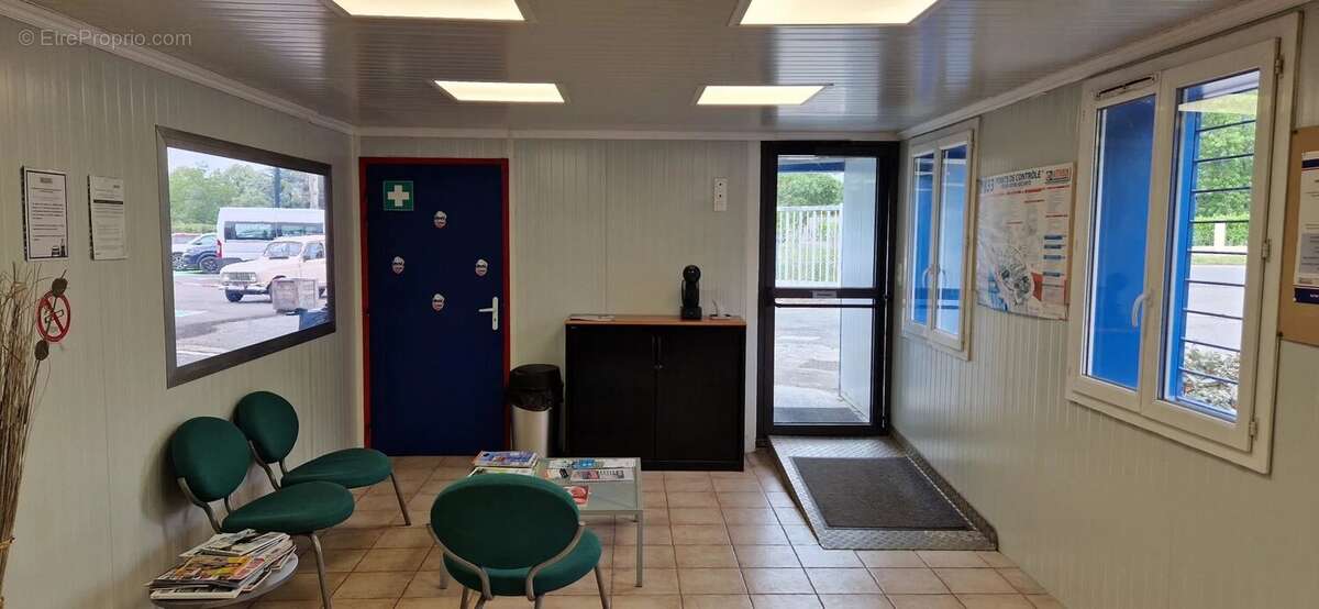 Commerce à L&#039;ISLE-JOURDAIN