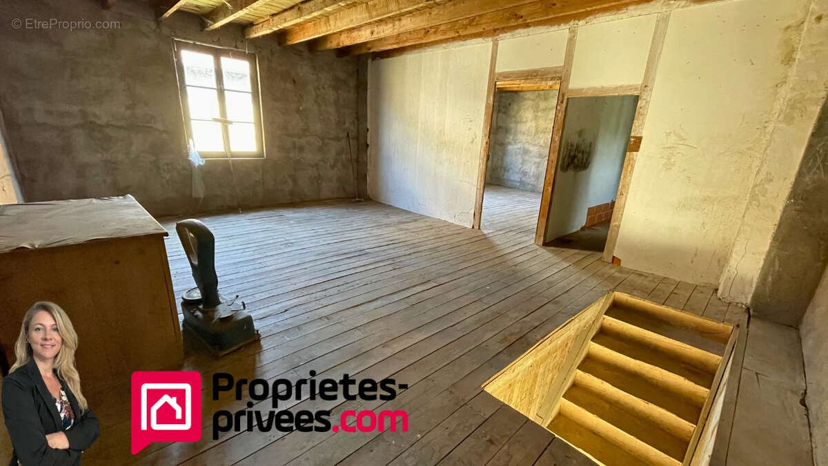 Maison de village avec grange et terrain - photo 10