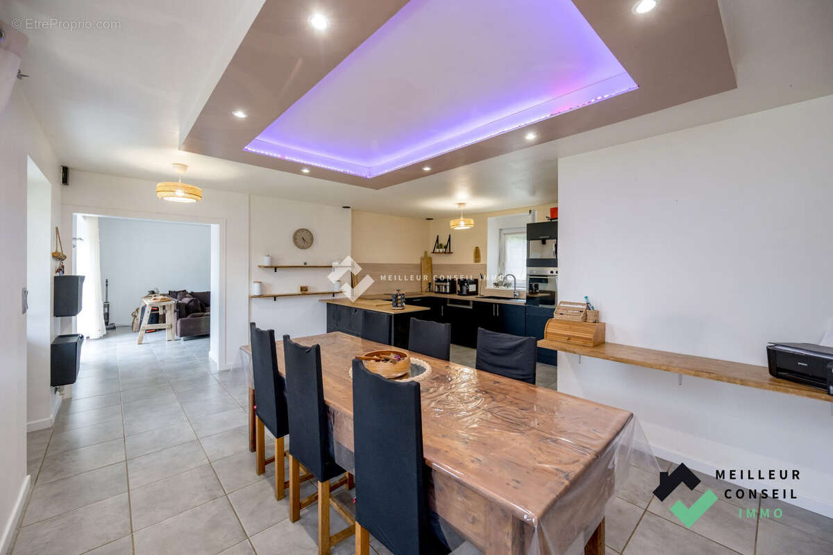 Maison 165 m² à Le Foeil  - photo 9