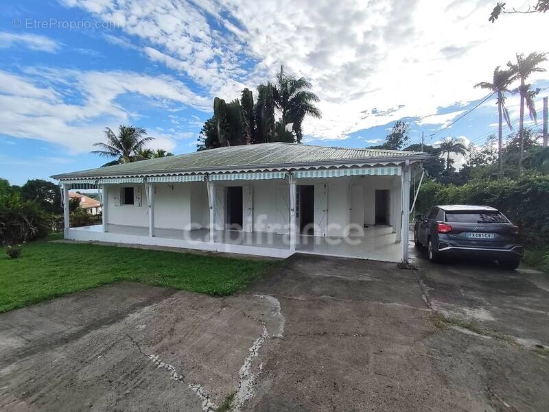 Maison à SAINTE-ROSE