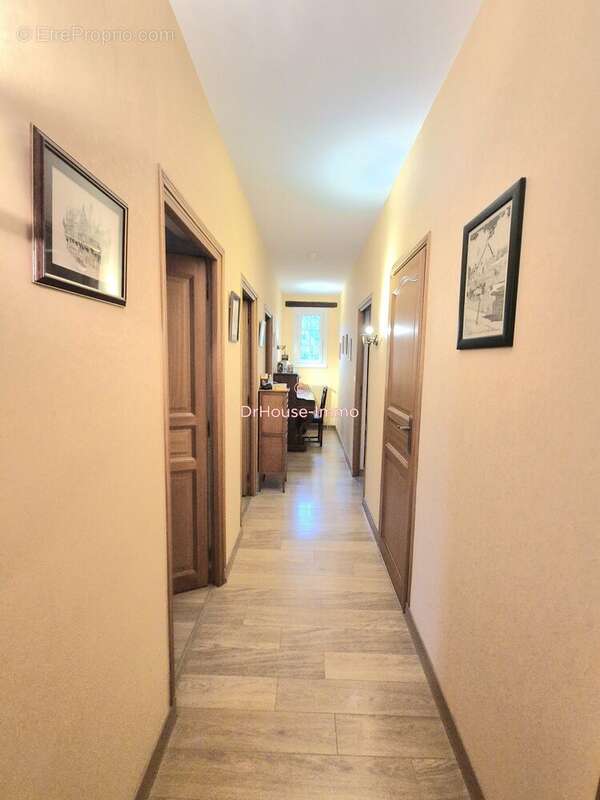 Maison 260 m² à Dracy-Le-Fort  - photo 9