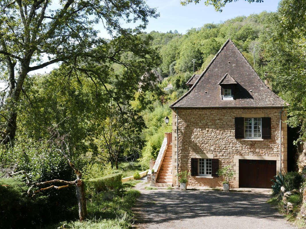 Maison à BEYNAC-ET-CAZENAC