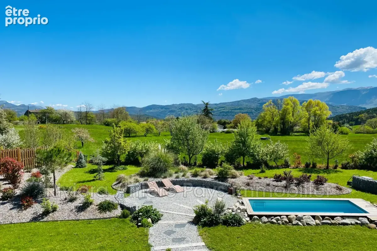 Photo Maison à Saint-Pierre au prix de 550 000€