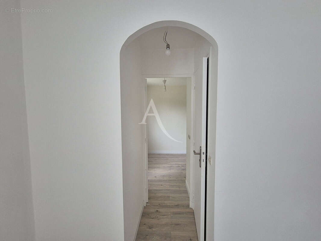 Maison à BURES-SUR-YVETTE