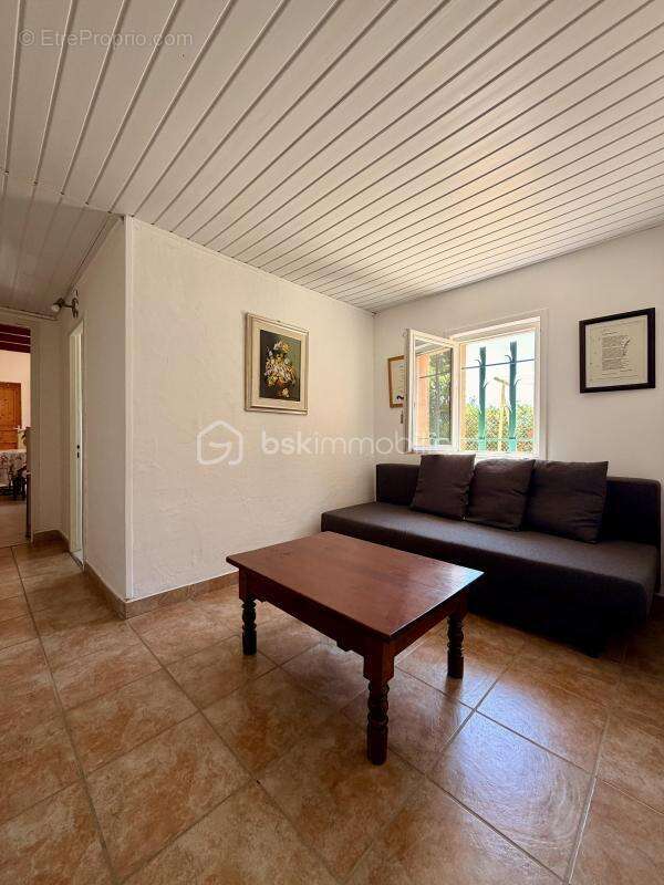 Maison à REGUSSE