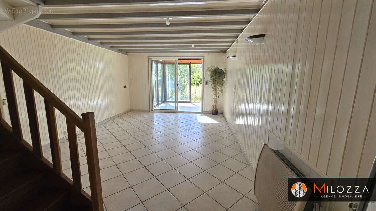 Maison 4 chambres avec garage et jardin - Saint-Quentin-Fallavier - photo 2