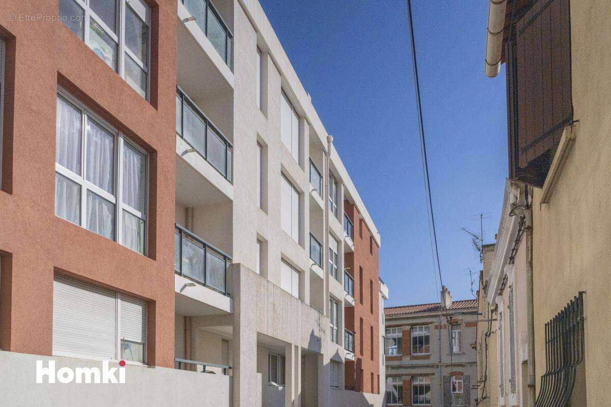 Appartement à MARSEILLE-4E