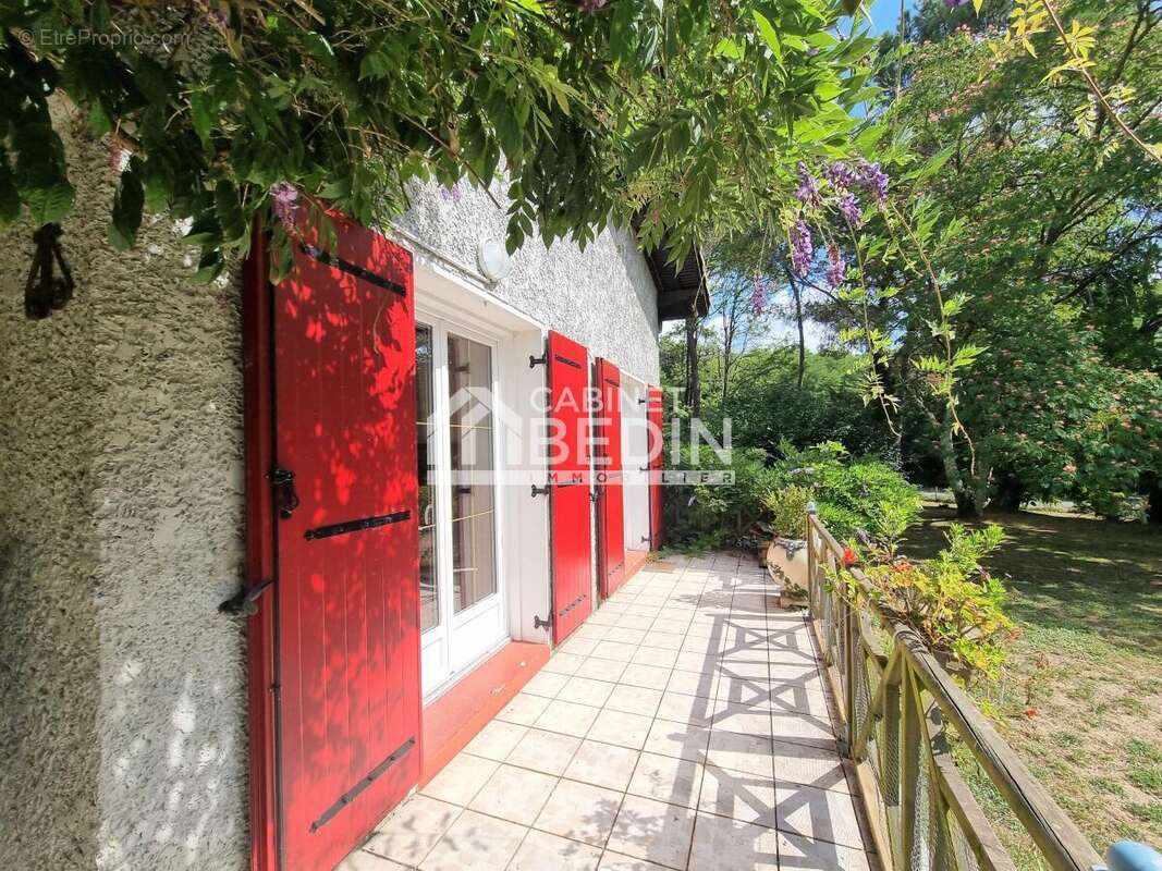 Maison à CABANAC-ET-VILLAGRAINS