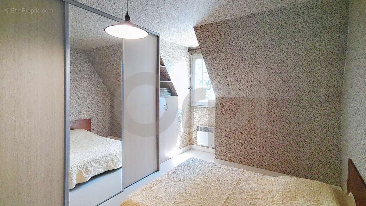 Maison à TERRASSON-LAVILLEDIEU