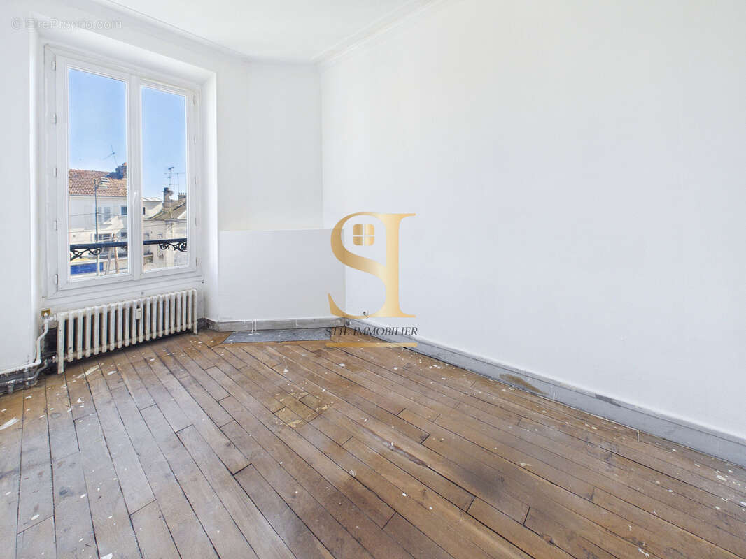 Appartement à CORBEIL-ESSONNES