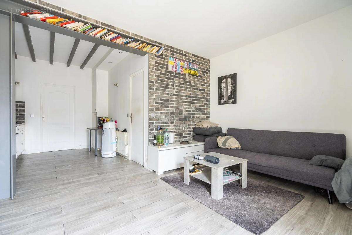 Appartement à ROMAINVILLE