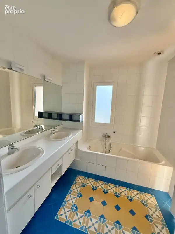 Divonne les Bains 01220, T4 122m2 dernier étage, balcons, garages, parking. - photo 15