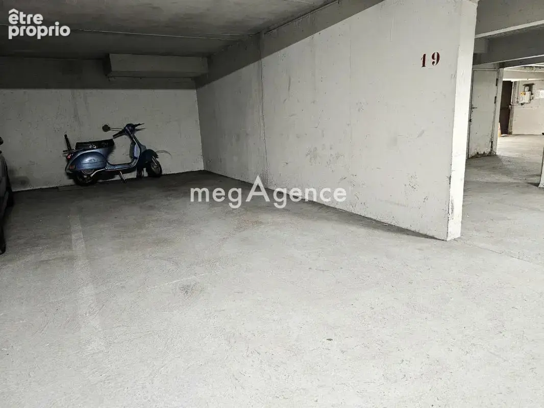 2 pièces avec parking, cave et vue verdoyante - photo 5