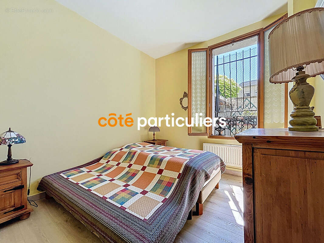 Appartement à IVRY-SUR-SEINE