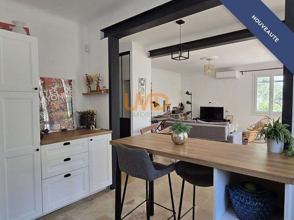 Maison à SAINT-SATURNIN-LES-AVIGNON