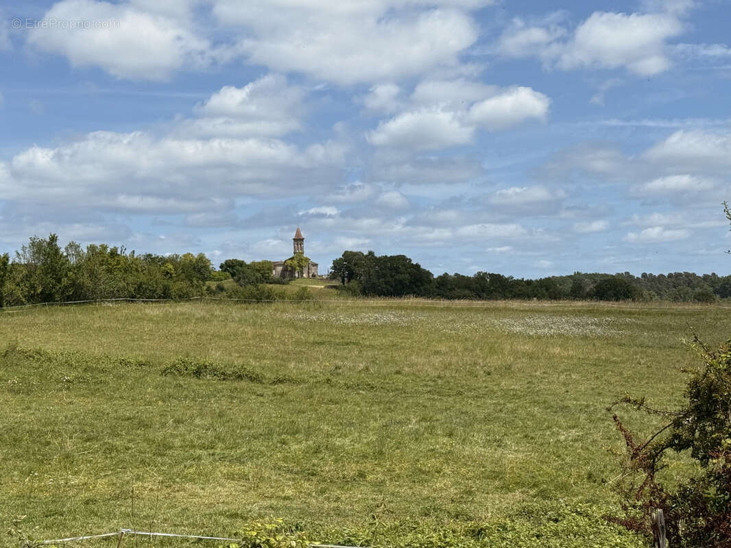 Maison à VERGT-DE-BIRON