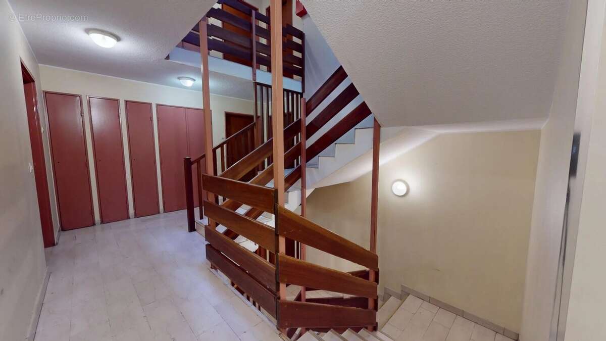 Appartement à VAUJOURS