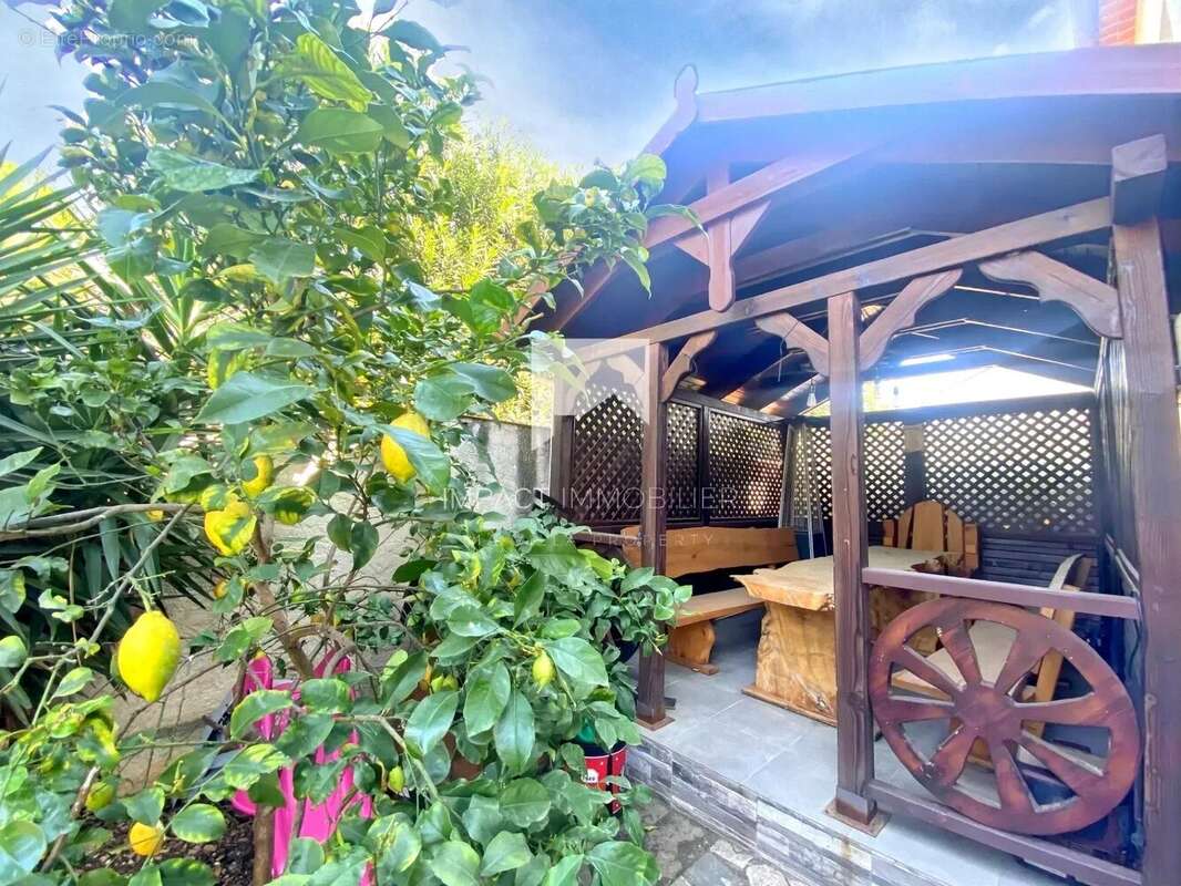 Appartement à LA CRAU