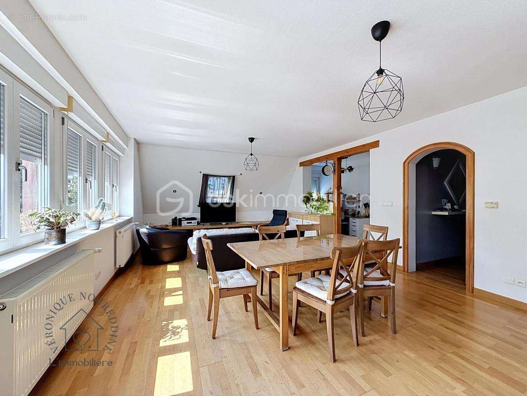 Spacieux duplex d'exception à SAVERNE – Dépendances, Jardin, Parkings & Garages - photo 17