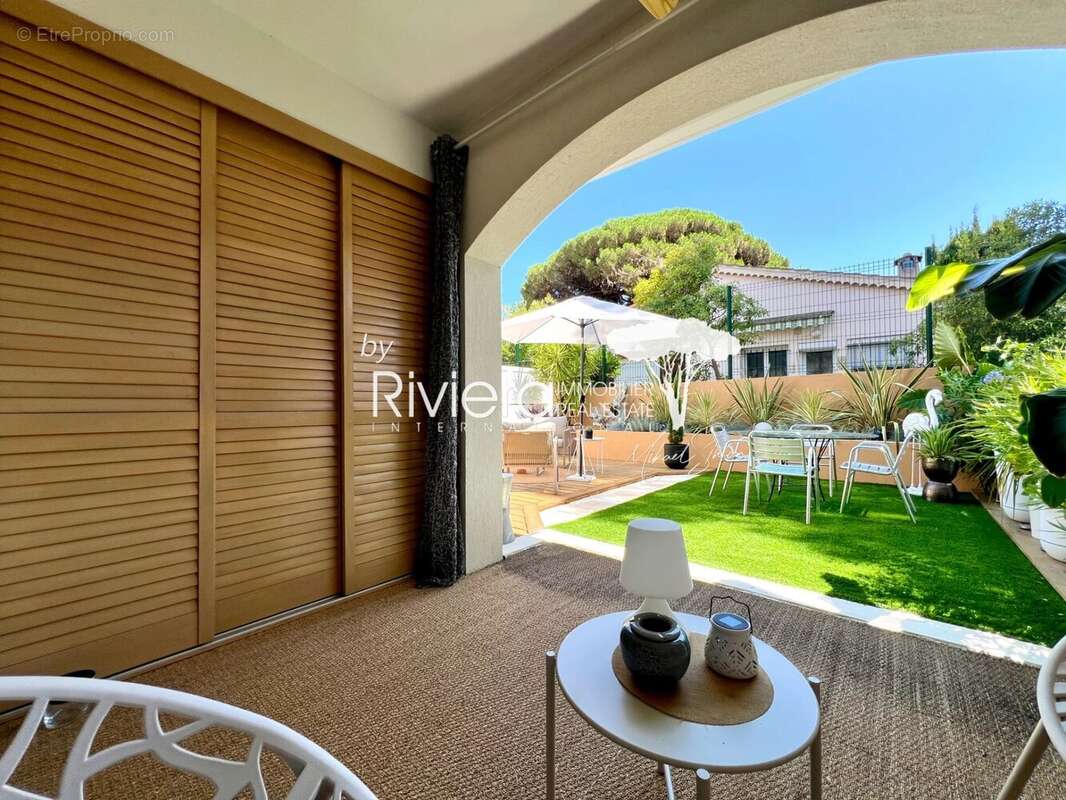 T2/3 en rdj avec piscine et double parking s/sol ! - photo 7