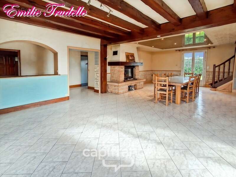 Maison à vendre 8 pièces RUILLE SUR LOIR (72) Pavillon familial de 5/6 chambres sur 205 m² avec garage quadruple - photo 3