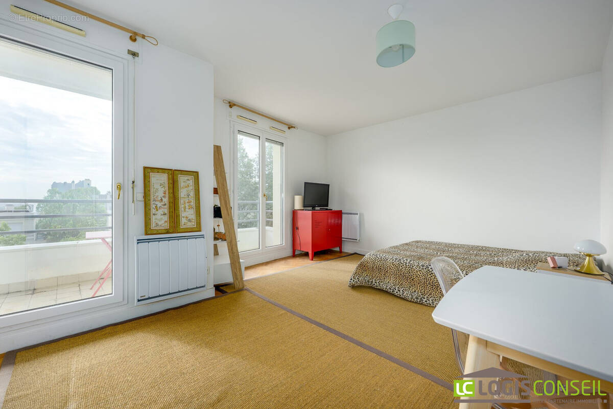 Appartement à LE PLESSIS-ROBINSON