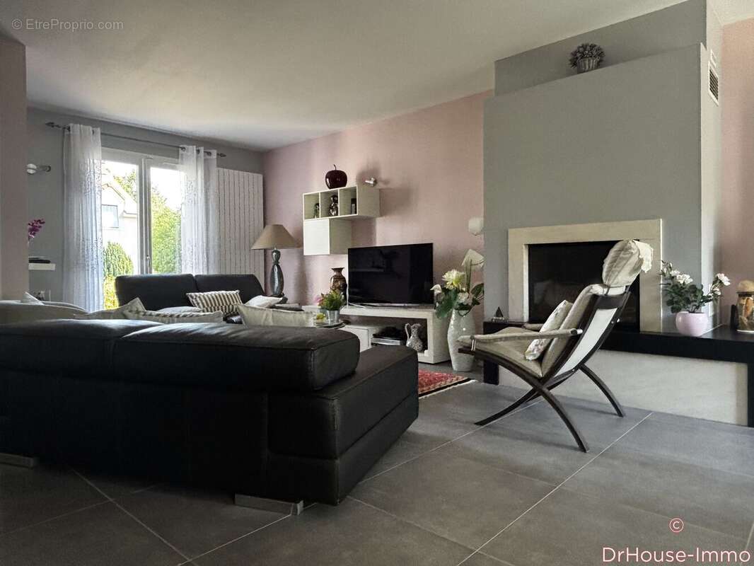 Maison 131 m² à Saint-Cyr-En-Val  - photo 5