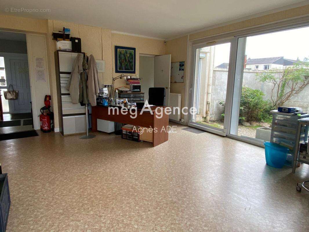 Maison d'habitation et/ou usage professionnel - photo 4