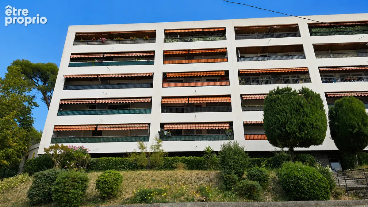 Appartement La Trinite 3 pièces 60 m2 cave et 2 places de parkings ext. - photo 13