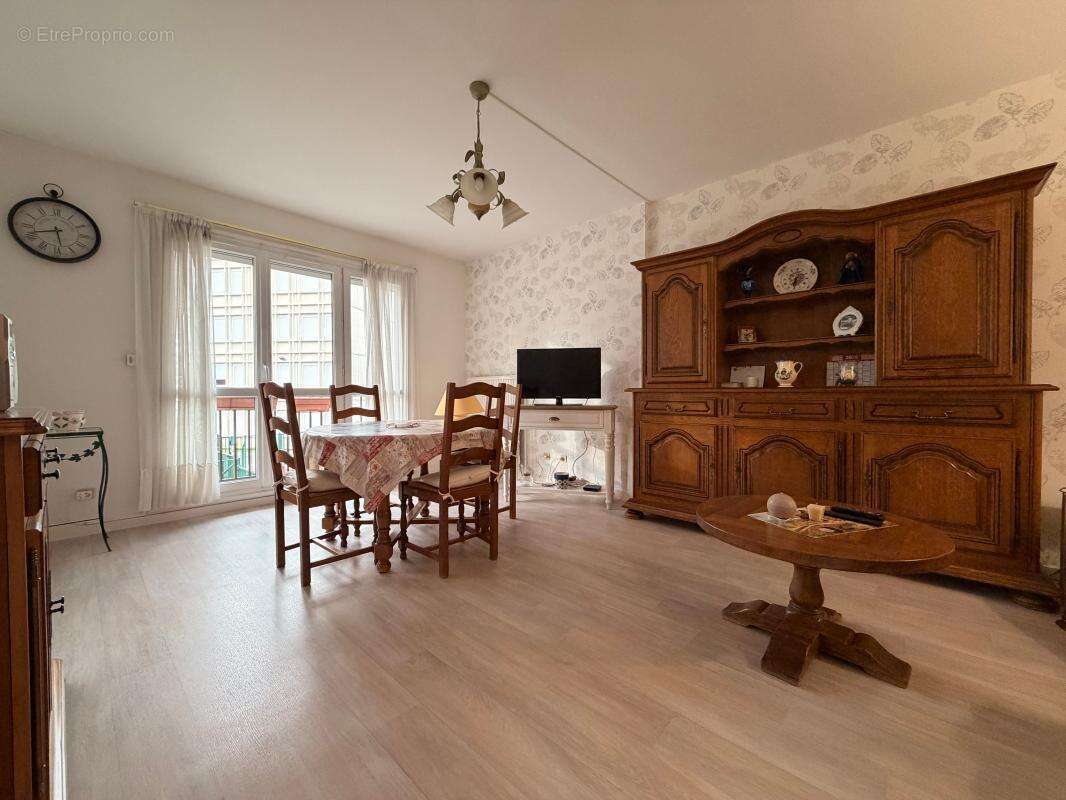Appartement à COMPIEGNE