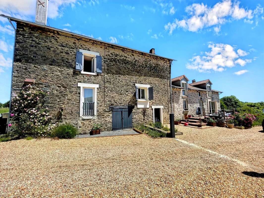 Maison à BUSSIERE-GALANT