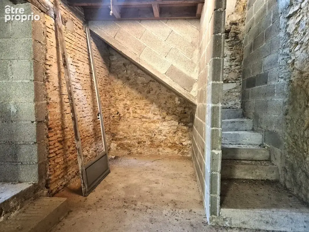 Maison en pierre à rénover - Projet 140 m² - Terrain 6300 m² - photo 8