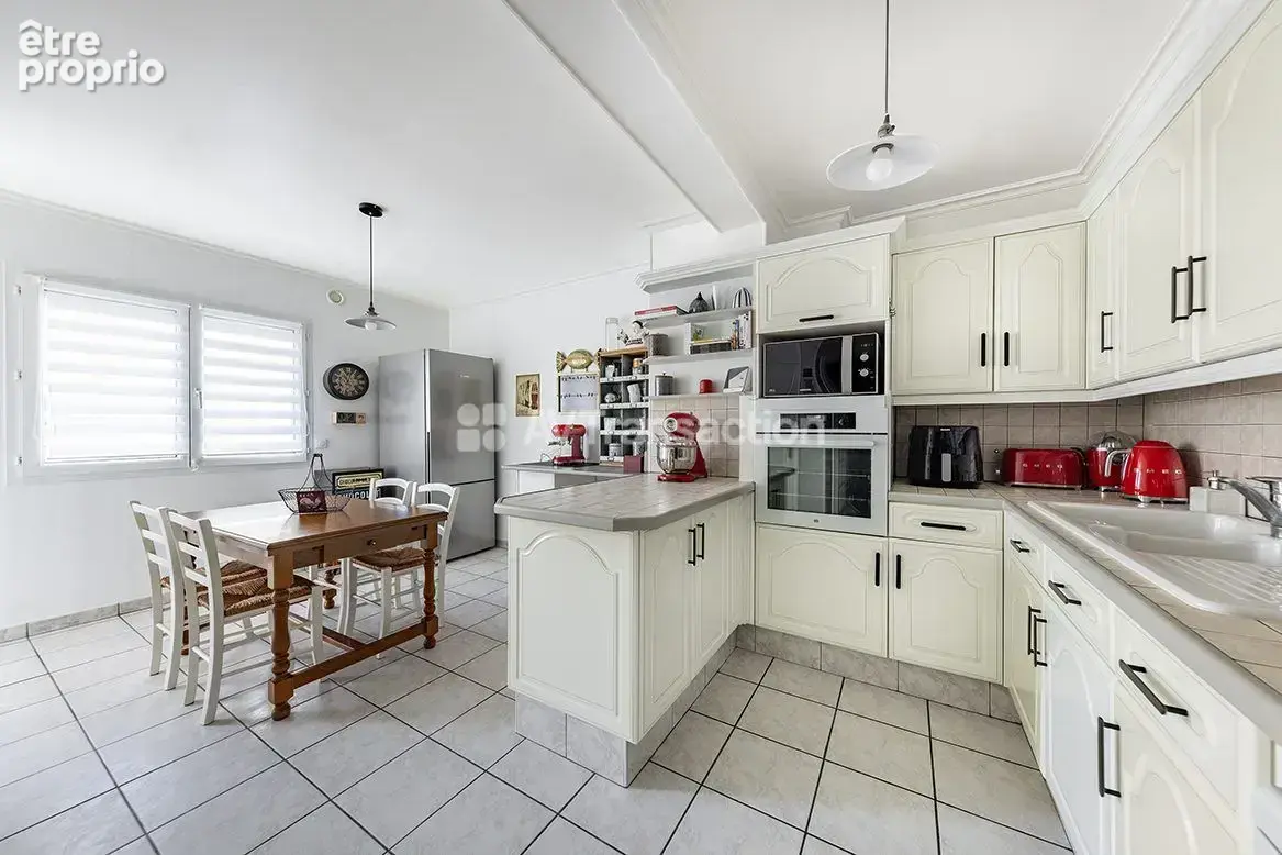 Maison 150 m² à Nanterre  - photo 7