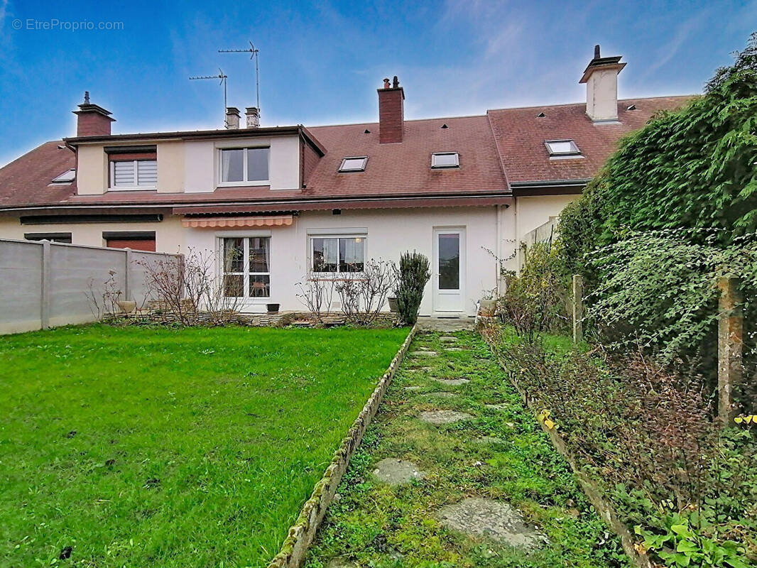 Maison à CHARTRES
