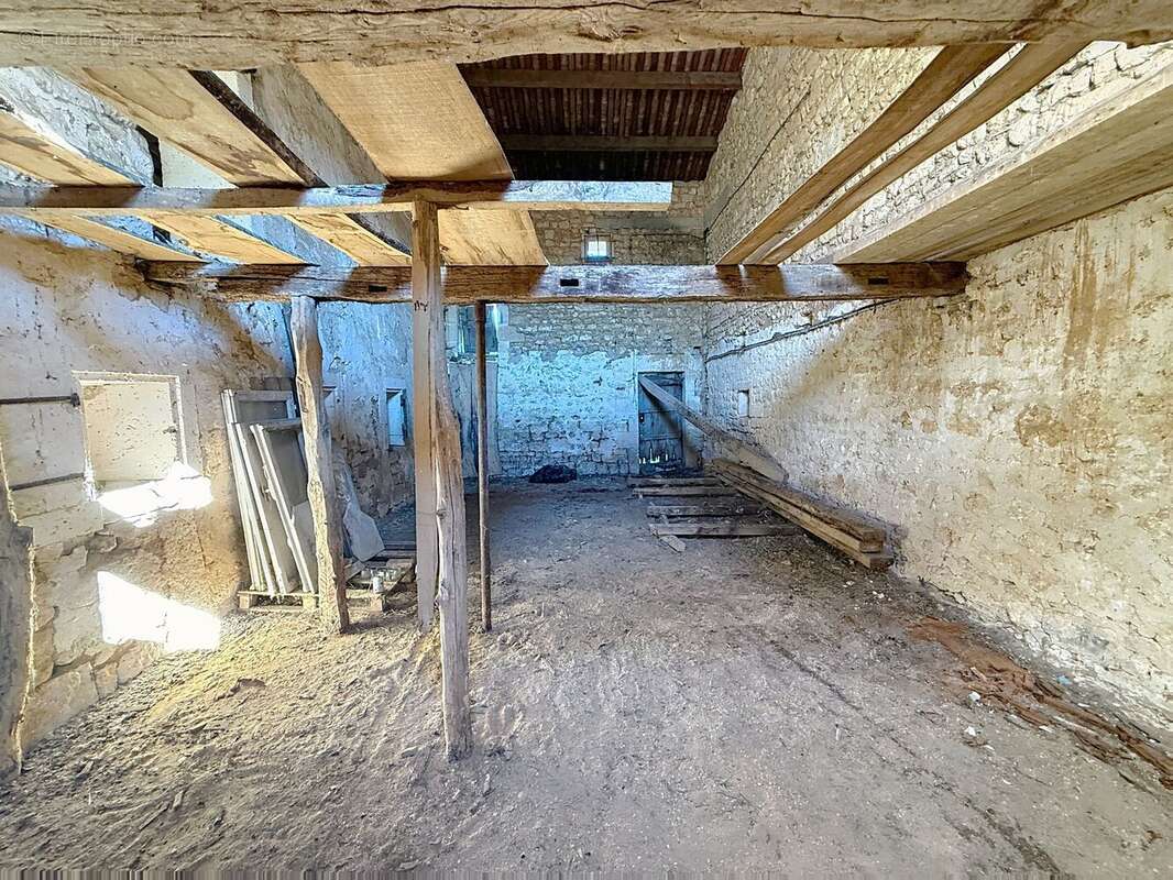 Autre à SOYAUX