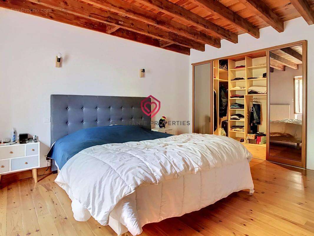 Maison à LA POMAREDE