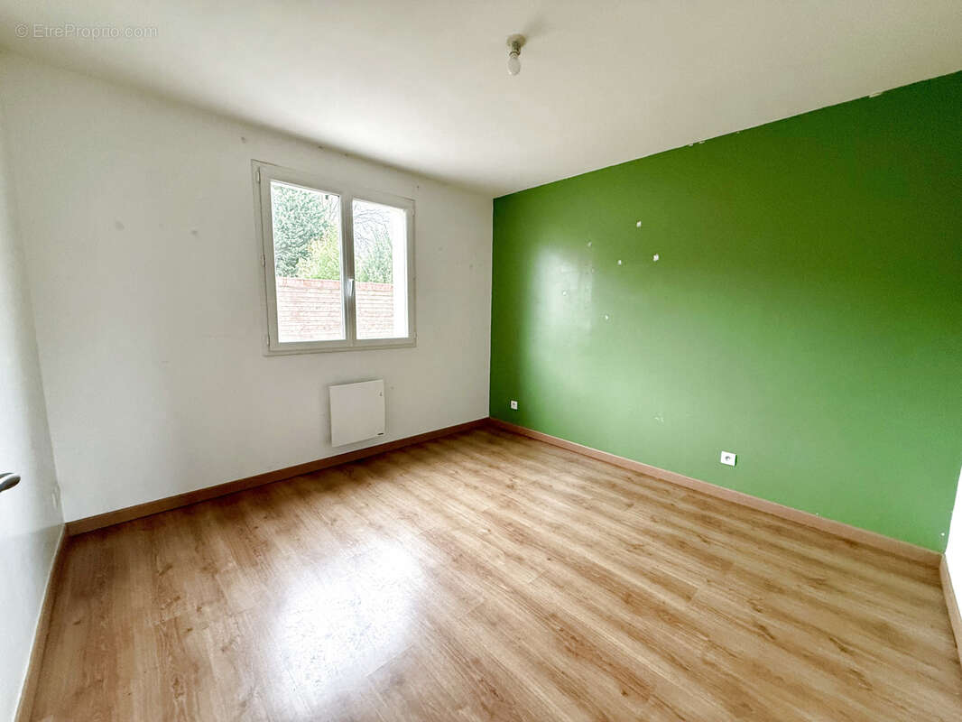 Maison à MORAINVILLIERS